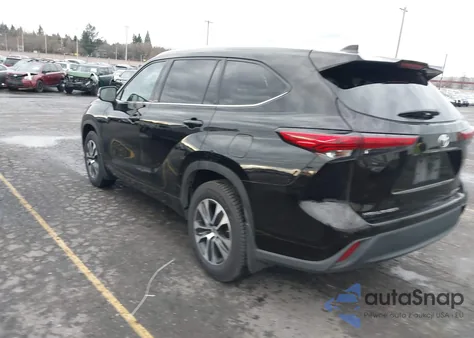 2021 Toyota Highlander Xle from USA, damaged, VIN 5TDGZRBHXMS154262